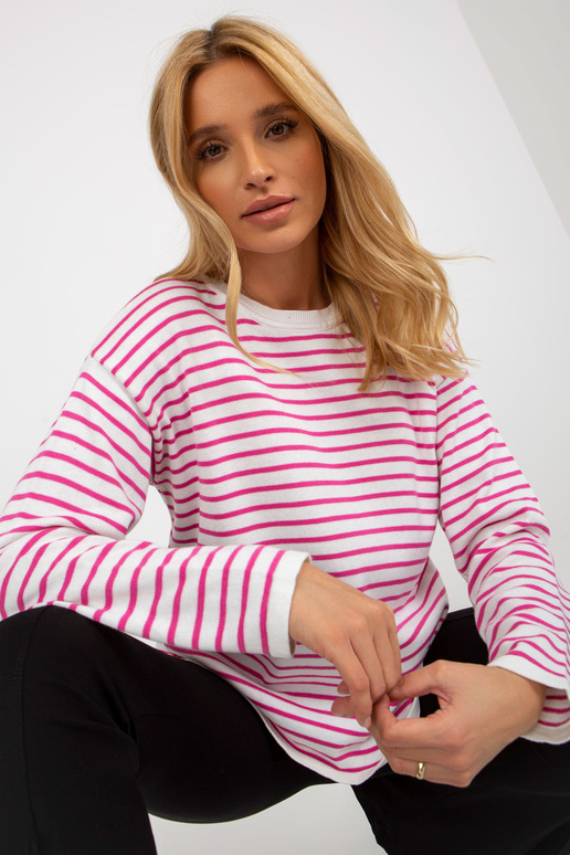 Baltas ir šviesiai violetinis...