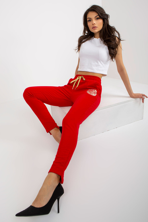 Raudonos moteriškos sportinės kelnės...