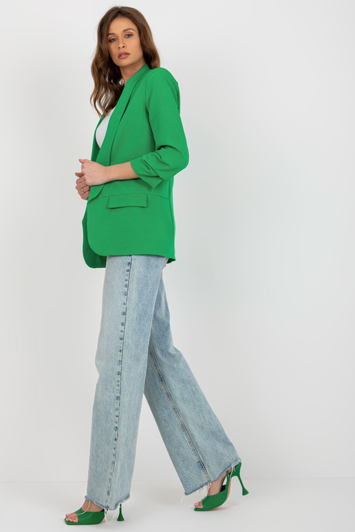 Žalia moteriška striukė su rauktomis... Žalia moteriška striukė su rauktomis...