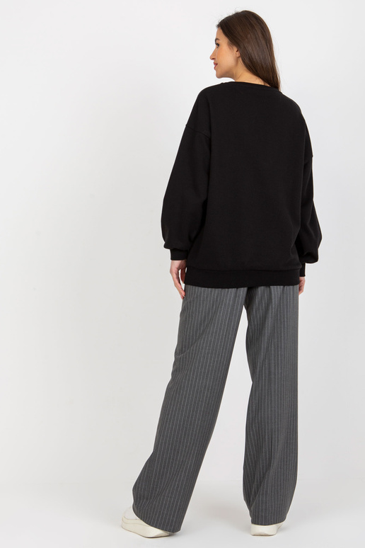 Juodas laisvo kirpimo oversize... Juodas laisvo kirpimo oversize...