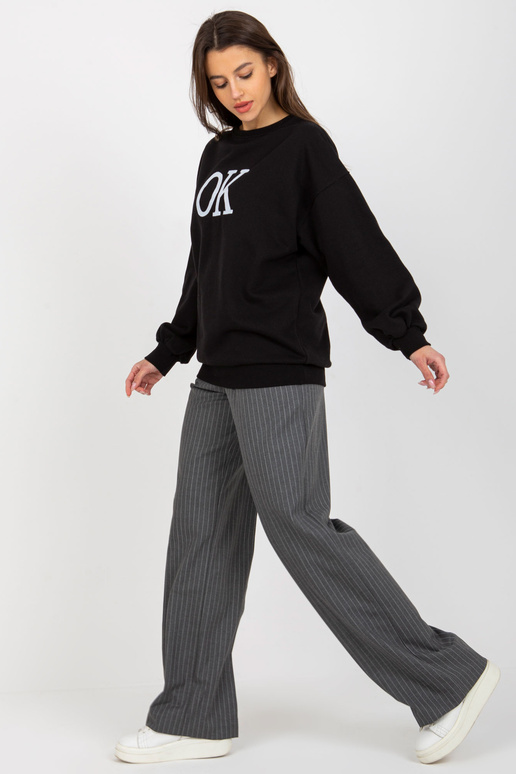 Juodas laisvo kirpimo oversize... Juodas laisvo kirpimo oversize...