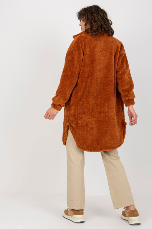 Šviesiai rudi ilgi kailiniai... Šviesiai rudi ilgi kailiniai...