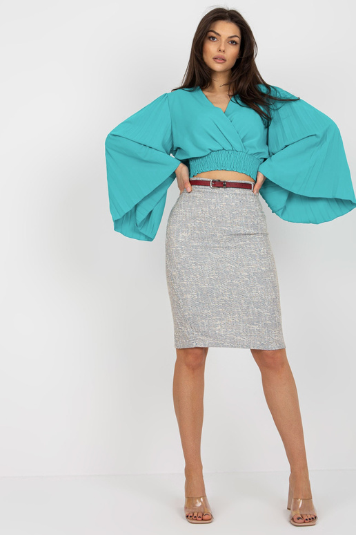 Tamsiai mėlynos-smėlio spalvos...