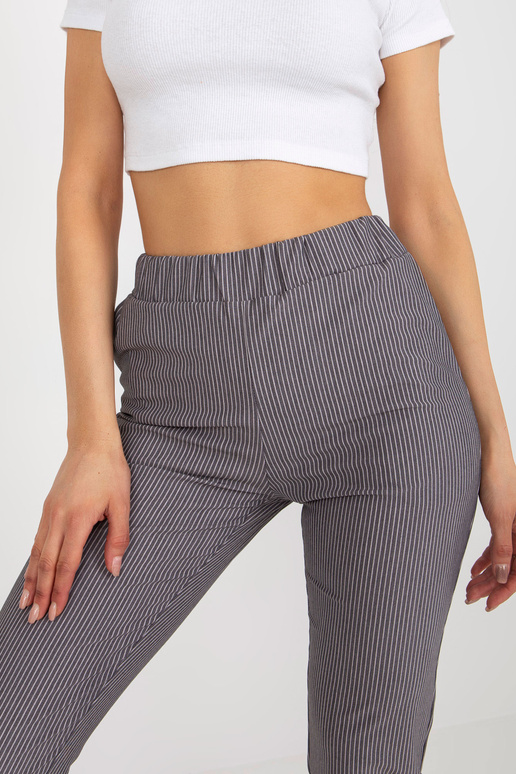 Violetinės audinio dryžuotos kelnės...