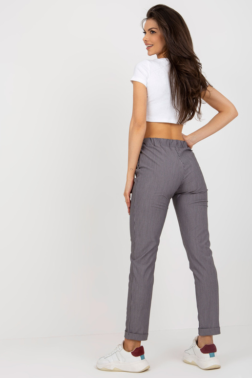 Violetinės audinio dryžuotos kelnės...