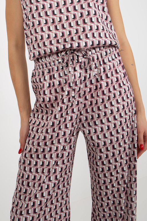 Smėlio ir rožinės spalvos trijų dalių...