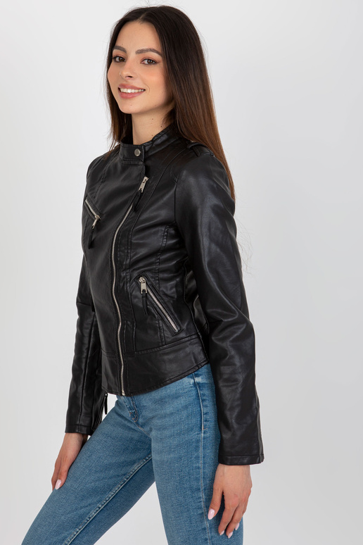 Juodas moteriškas ramoniškas švarkas...