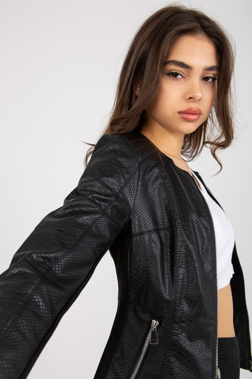 Striukė-NM-KR-DA-0526.55-juoda