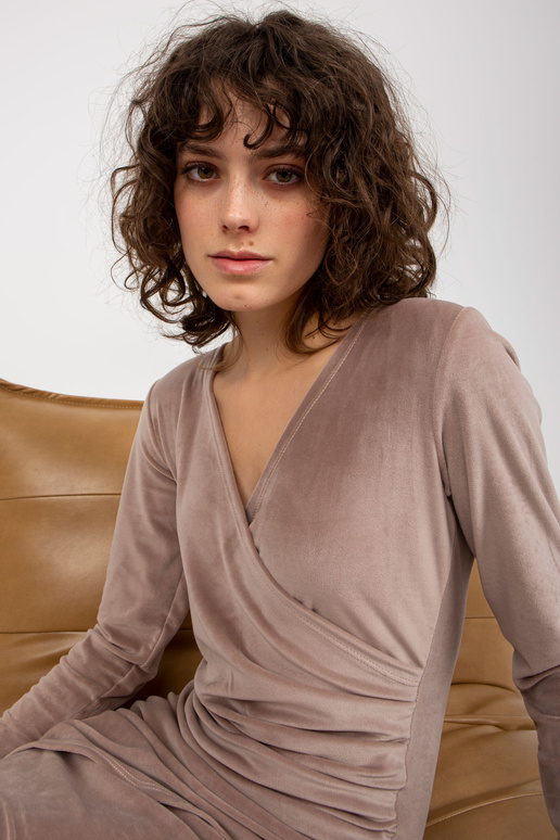 Sukienka-RP-SK-8209.81P-ciemny bezowy