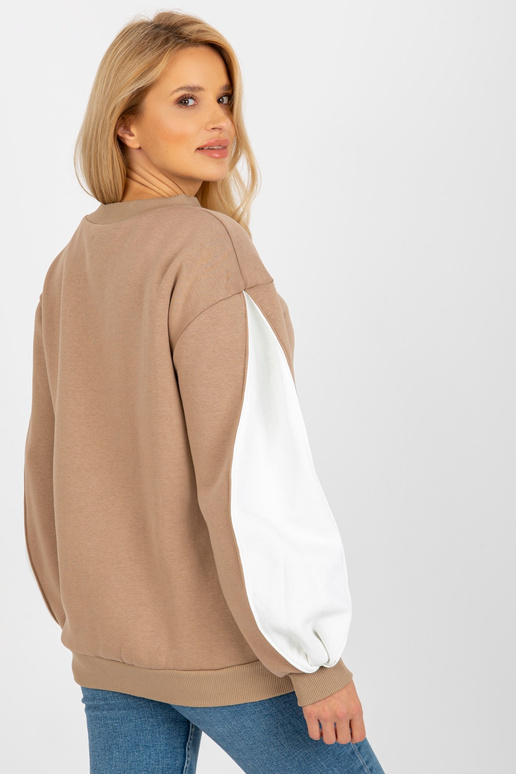 Tamsiai smėlio spalvos megztinis be... Tamsiai smėlio spalvos megztinis be...