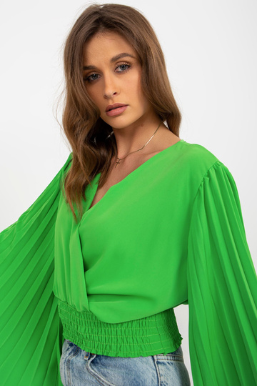 Šviesiai žalia iškilminga... 2