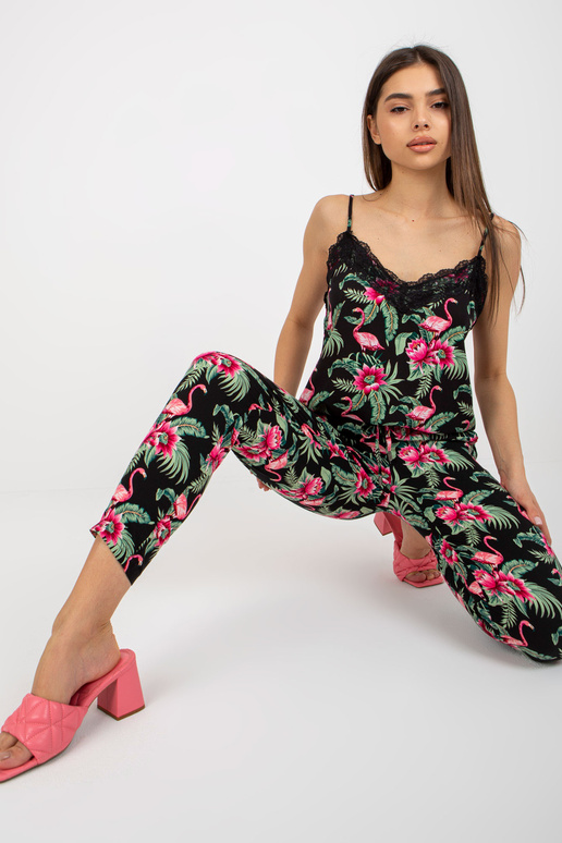 Kelnės iš audinio su raštu ir... Kelnės iš audinio su raštu ir...