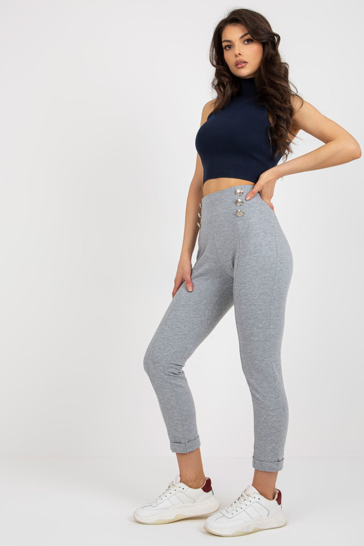 Pilkos spalvos medvilninės sportinės... Pilkos spalvos medvilninės sportinės...