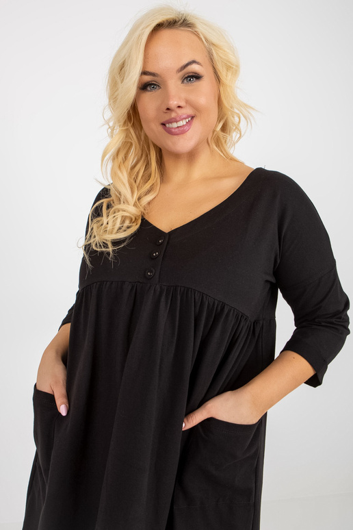 Juoda platėjanti plius dydžio...