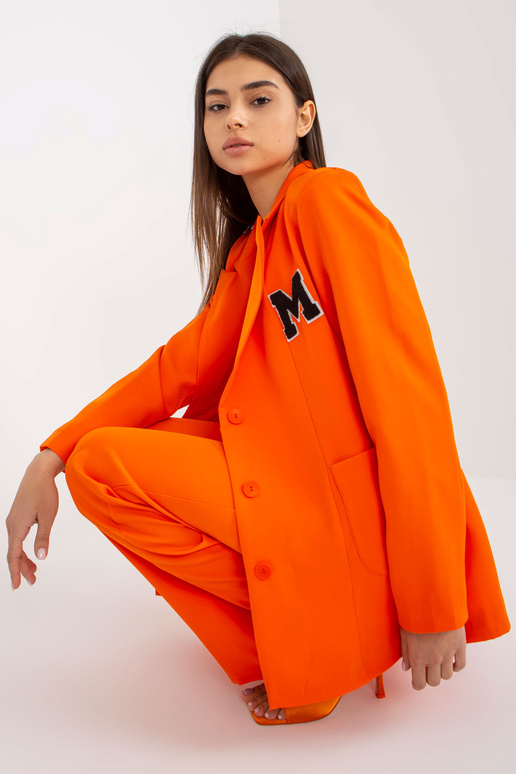 Oranžinis laisvalaikio kostiumo švarkas