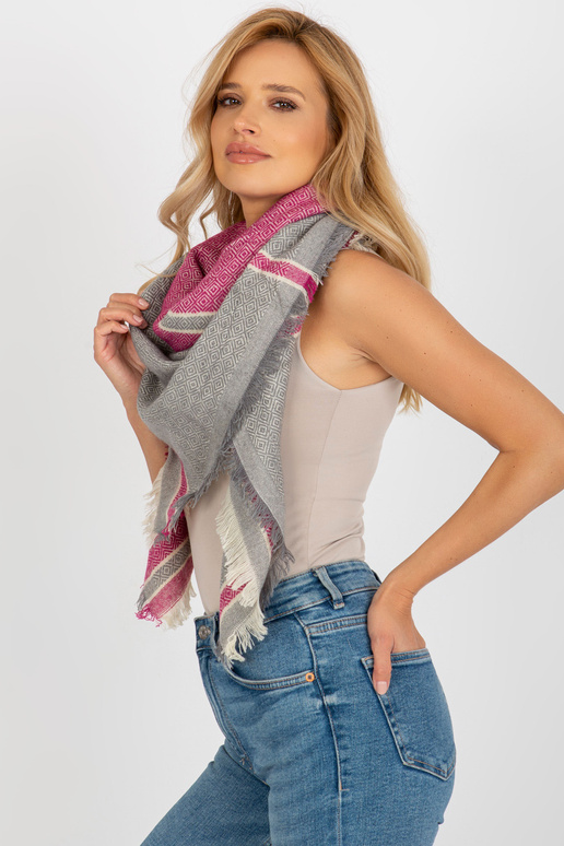 Pilkos spalvos fuksijos spalvos...