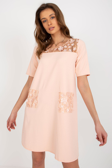 Persikų kokteilinė suknelė...