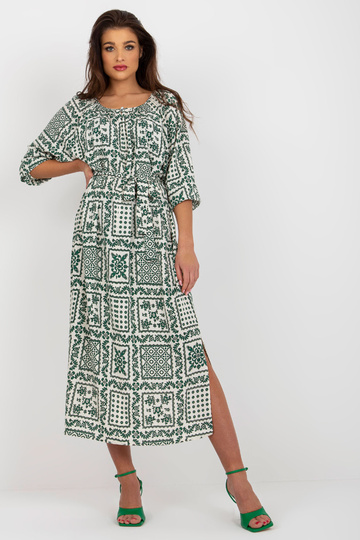 Šviesiai smėlio spalvos...