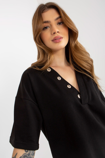 Juodų megztinių vasaros...