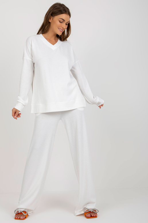 Ecru briaunotas laisvalaikio...