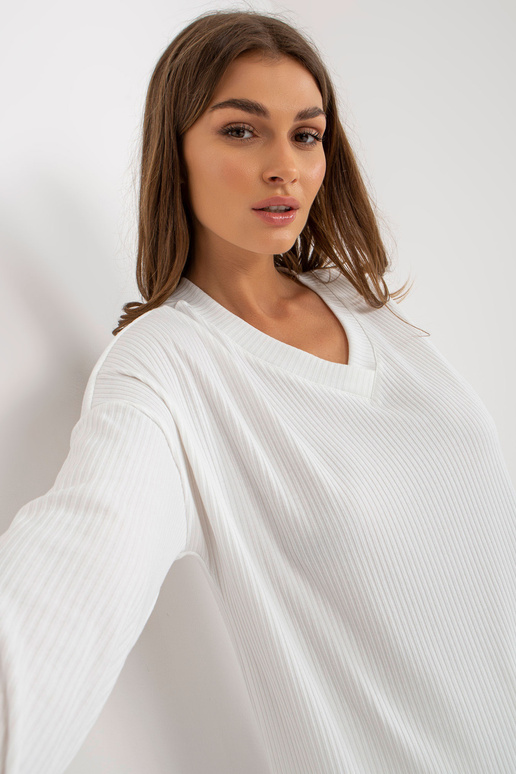 Ecru briaunotas laisvalaikio...