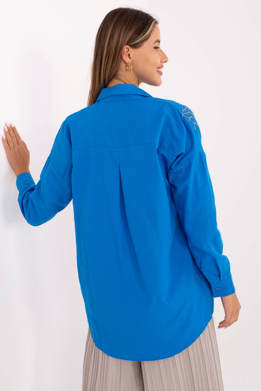 Mėlyni oversize marškinėliai su sagomis Mėlyni oversize marškinėliai su sagomis