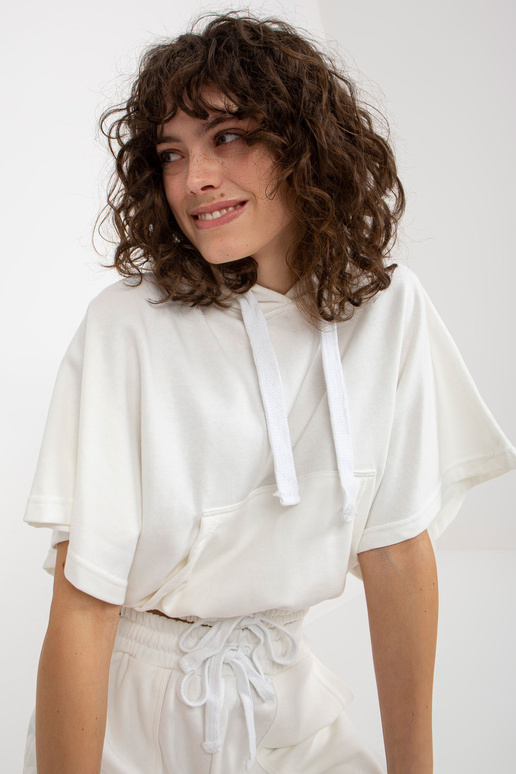 Ecru vasarinių megztinių komplektas...