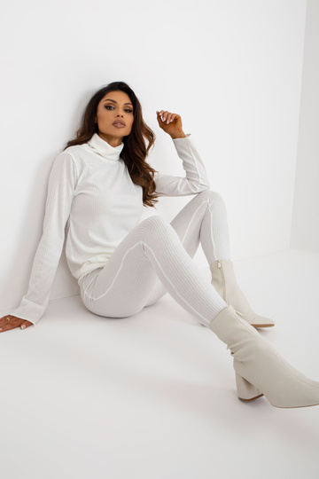 Ecru briaunoti laisvalaikio...