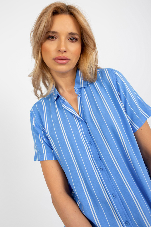 Mėlyna dryžuota marškinių palaidinė... Mėlyna dryžuota marškinių palaidinė...