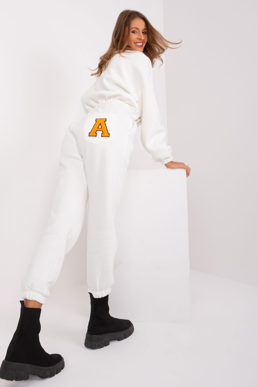 Dviejų dalių komplektas balkšvos spalvos