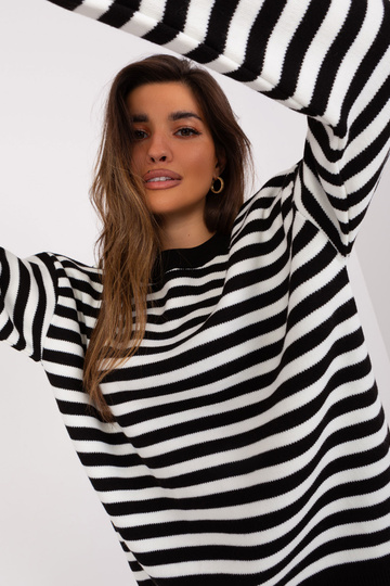 Megztinis-TO-SW-006.07-juodas