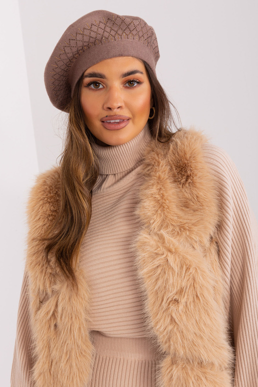 Kepurė AT-CZ-231605.21P – ruda Kepurė AT-CZ-231605.21P – ruda