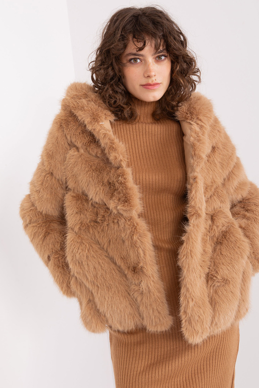 Striukė-AT-KR-2386.00P-kupranugaris