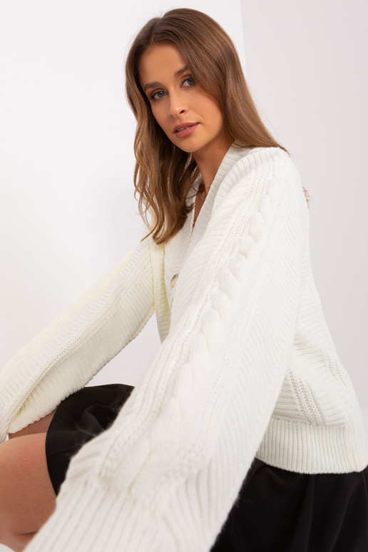 Megztinis-LC-SW-0588.21X-ecru