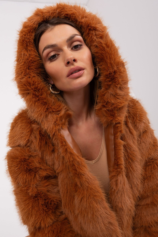 Striukė-AT-KR-2378.96P-šviesiai ruda