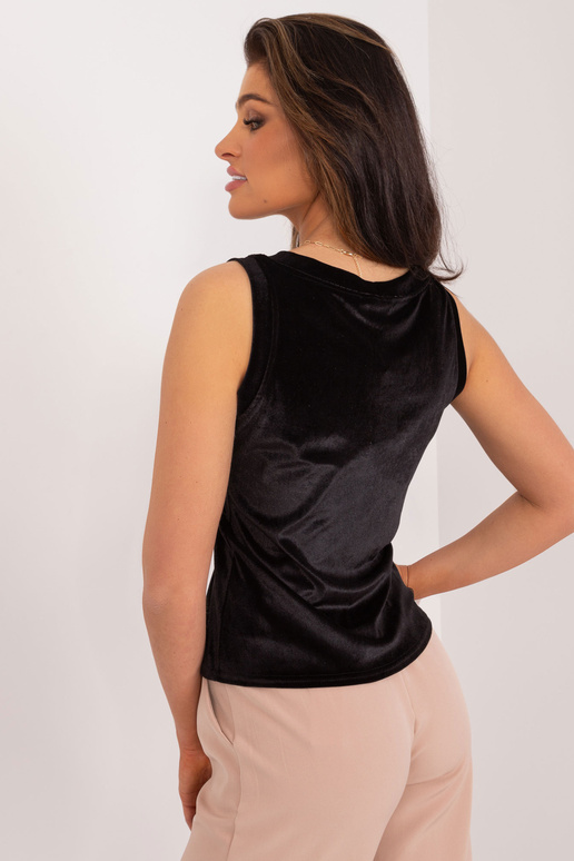 Top tipo palaidinė...