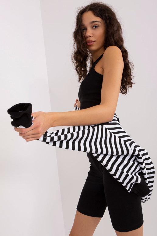 Set-EM-KMPL-828.14-juoda ir balta