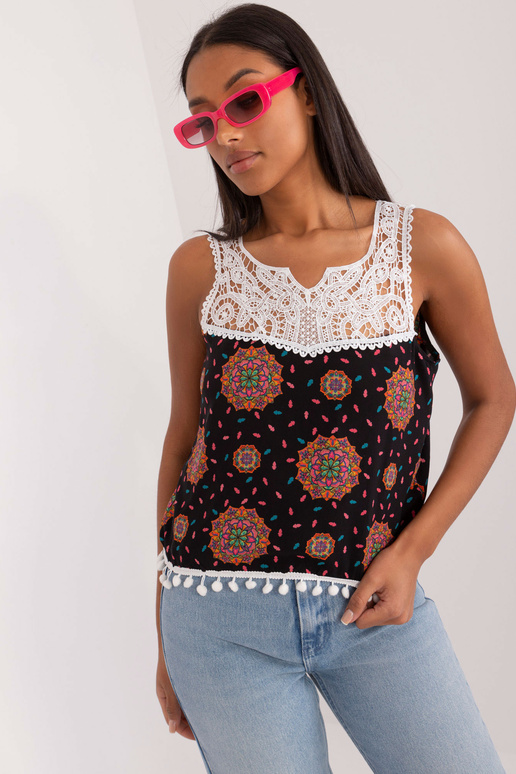 Top tipo palaidinė...