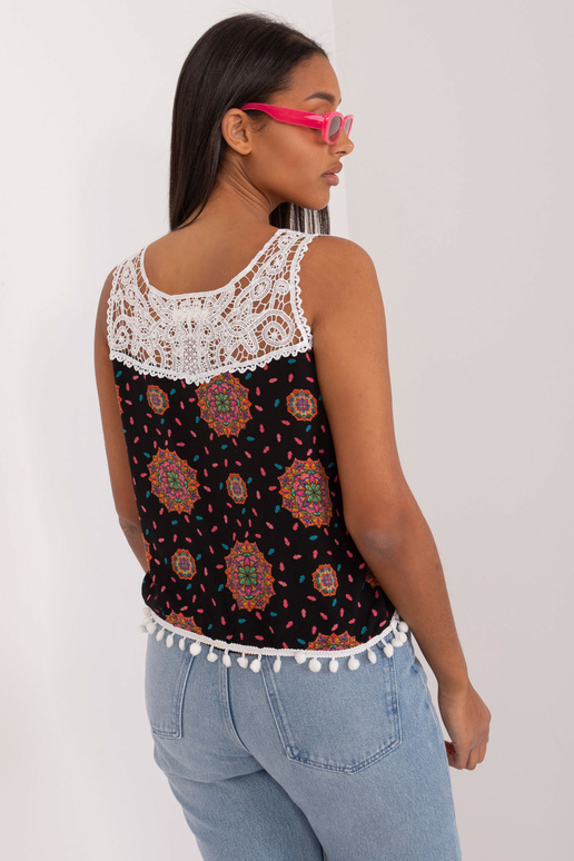 Top tipo palaidinė...