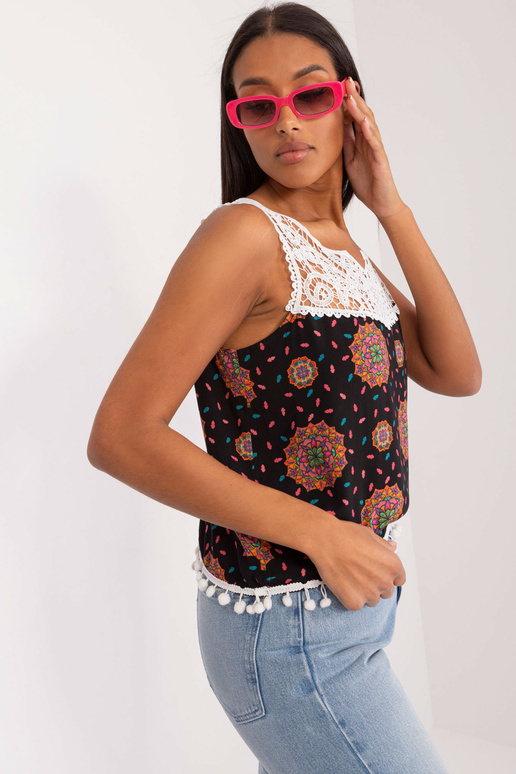 Top tipo palaidinė...