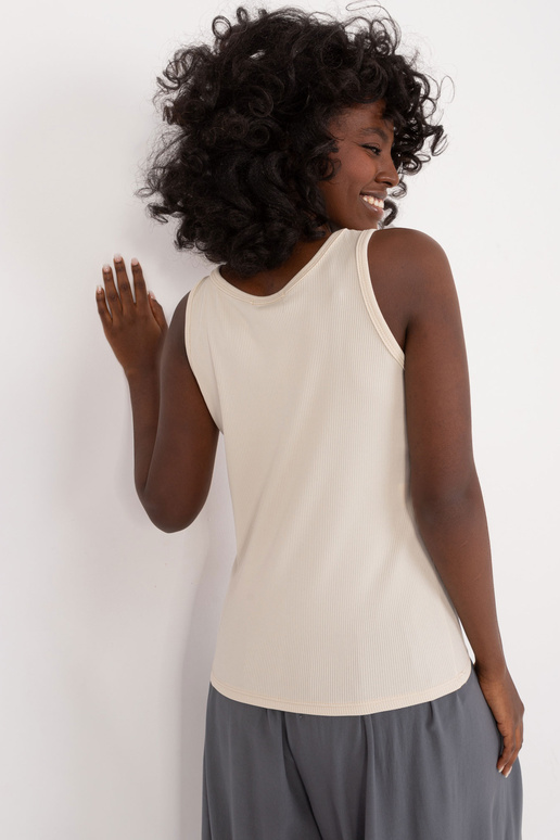 Top tipo palaidinė...