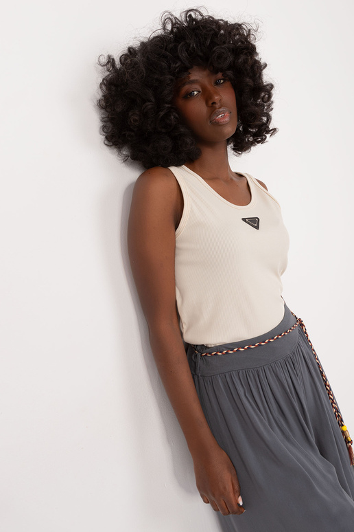 Top tipo palaidinė...