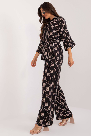 Dviejų dalių komplektas... 2