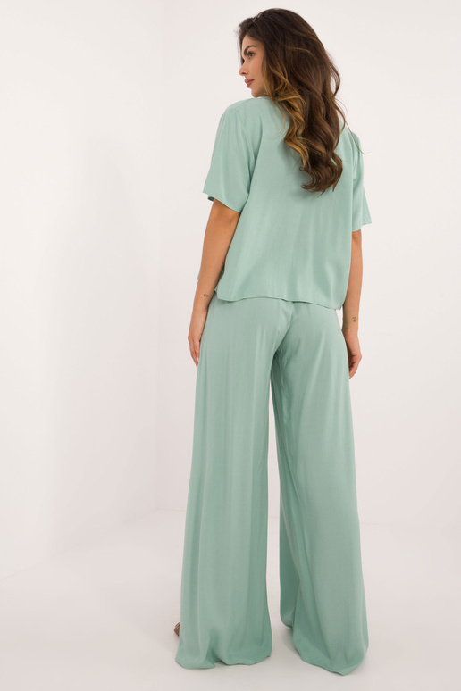 Dviejų dalių komplektas...