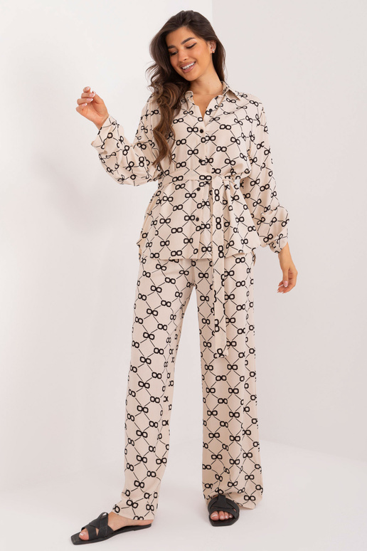 Dviejų dalių komplektas...