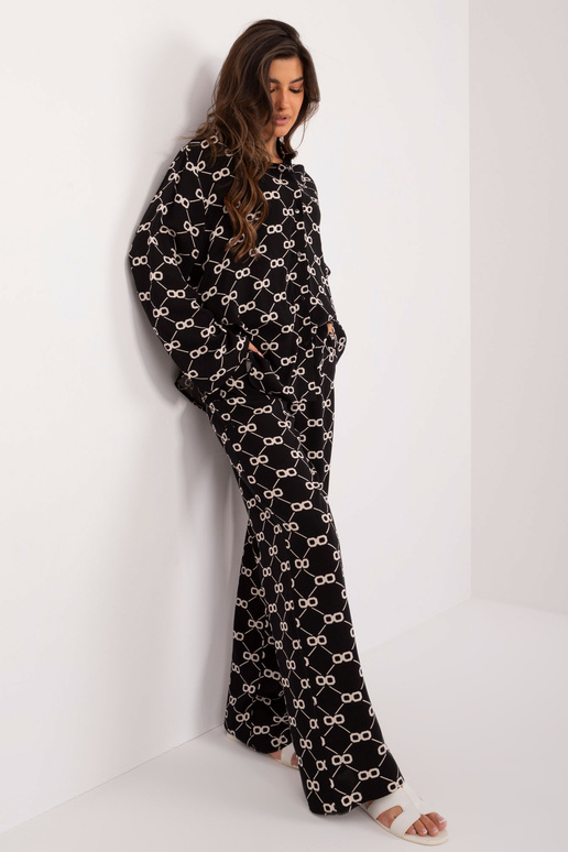 Dviejų dalių komplektas...