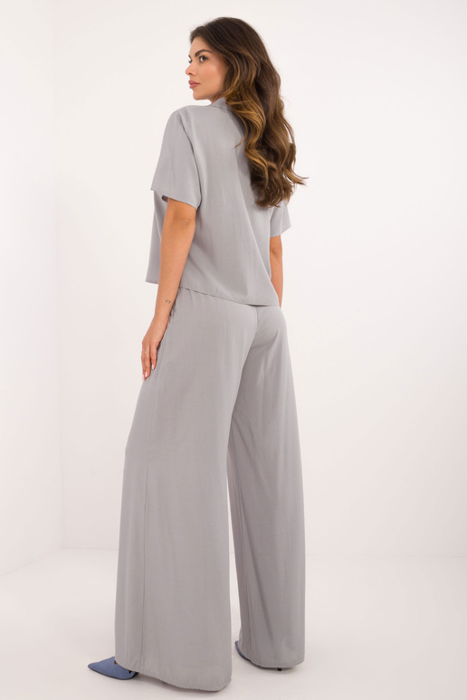 Dviejų dalių komplektas...