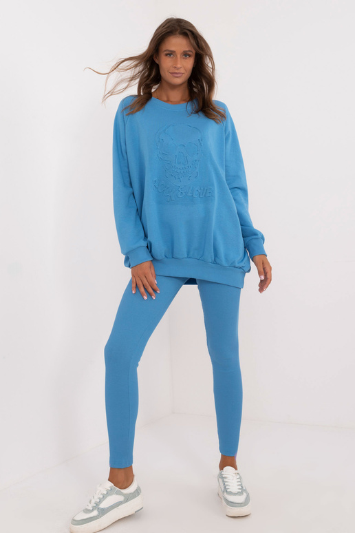 Dviejų dalių komplektas... Dviejų dalių komplektas...