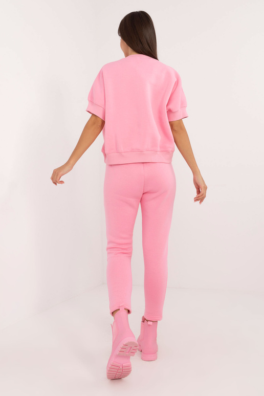 Dviejų dalių komplektas... Dviejų dalių komplektas...