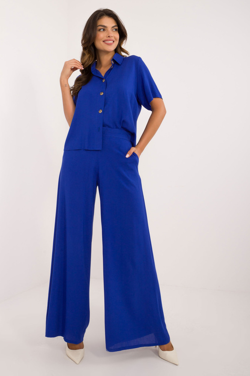 Dviejų dalių komplektas... Dviejų dalių komplektas...